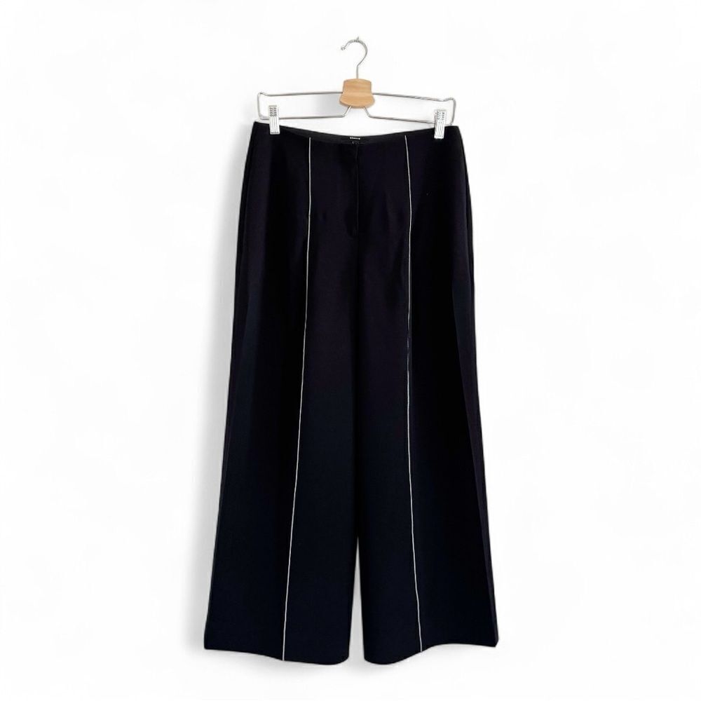 Theory Black Wide-Leg Pants with Contrast Piping